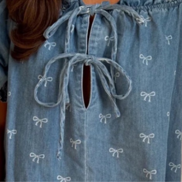 DENIM AND BOWS ONE PIECE ROMPER!! Impeccable boutique quality! S - Picture 3 of 4